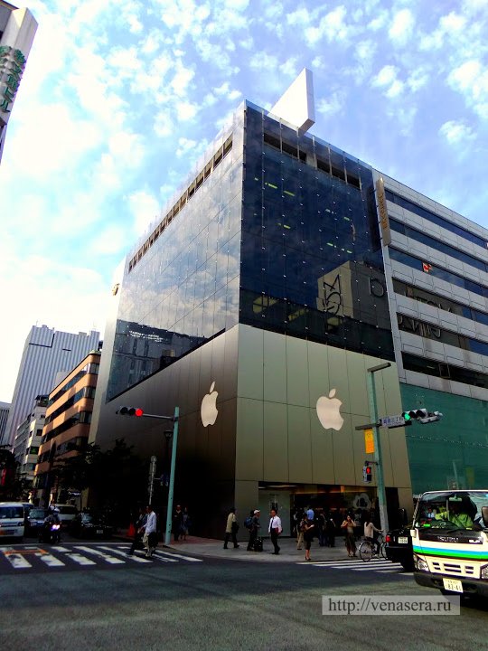 Apple Store в Гиндза.